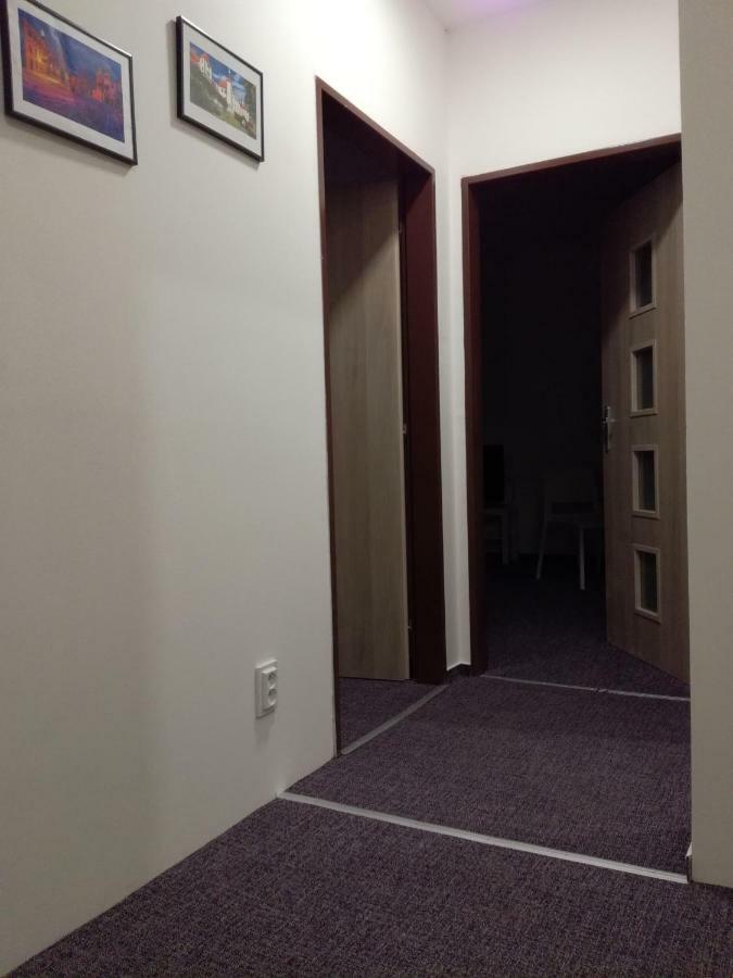 Apartman Prefa Benesov nad Ploucnici Exterior foto