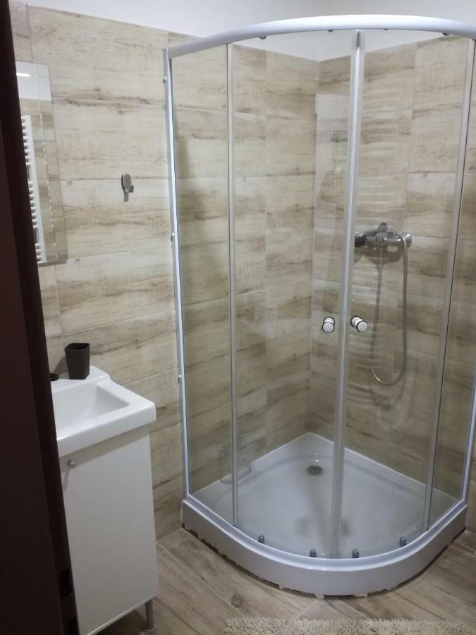 Apartman Prefa Benesov nad Ploucnici Exterior foto